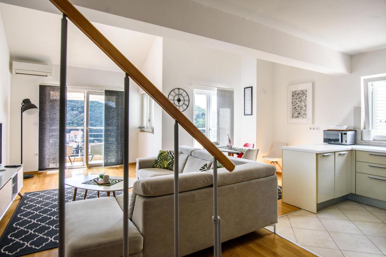 Summer Night Apartment By Duhomes Dubrovnik Bagian luar foto