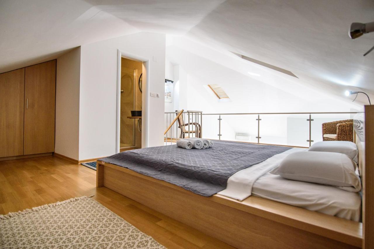 Summer Night Apartment By Duhomes Dubrovnik Bagian luar foto