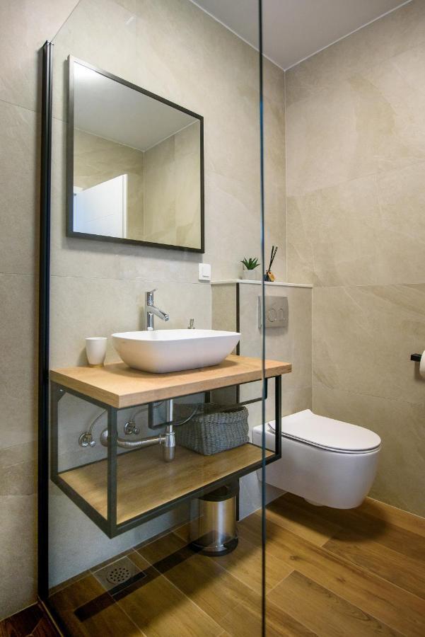 Summer Night Apartment By Duhomes Dubrovnik Bagian luar foto